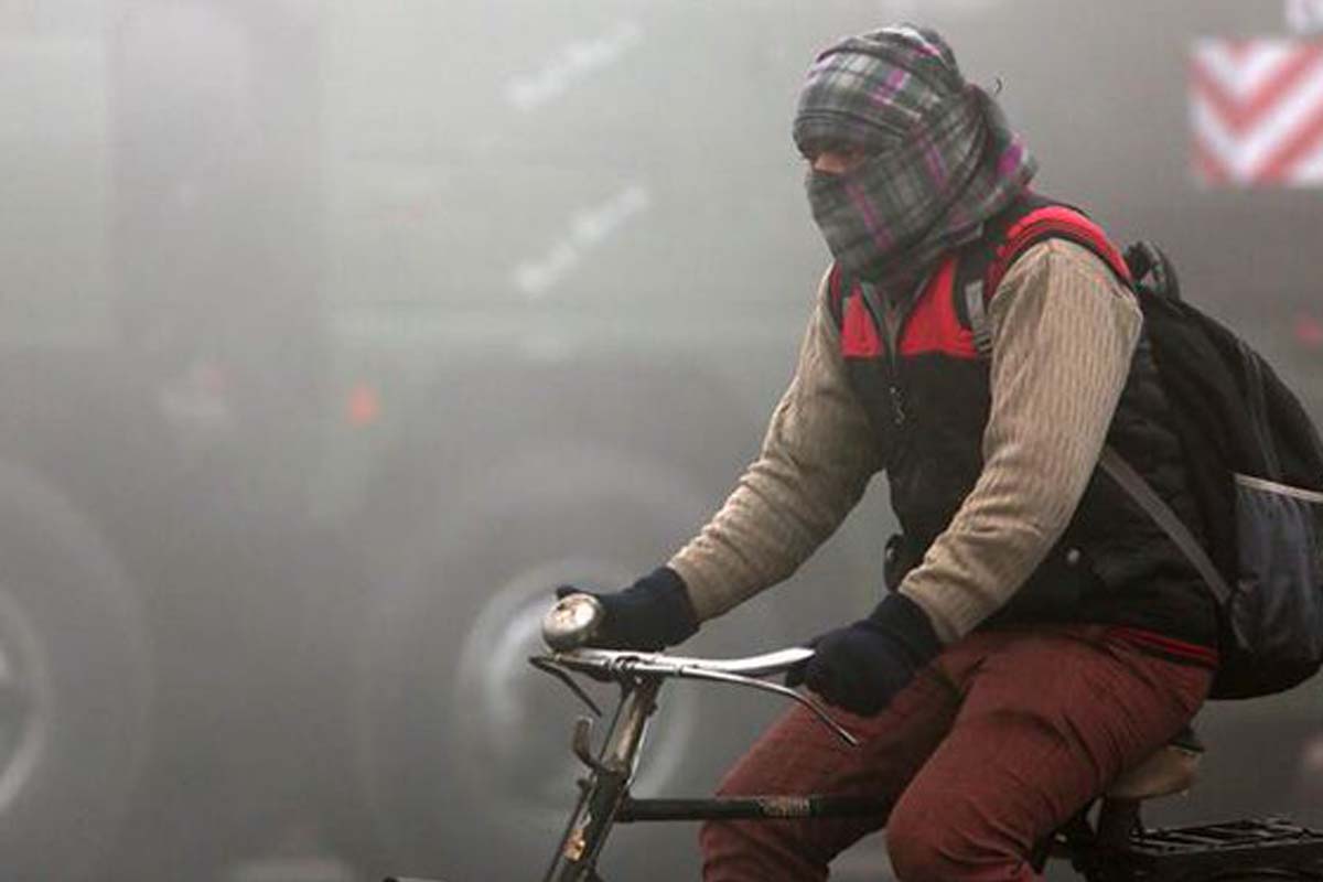 As temperature hits 11°C, city witnesses its coldest day