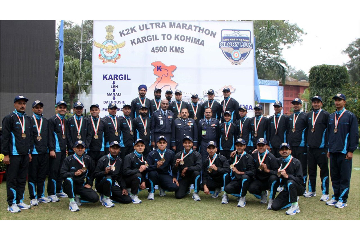 Glory Run – IAF felicitates Kargil to Kohima Ultra Marathon achievers