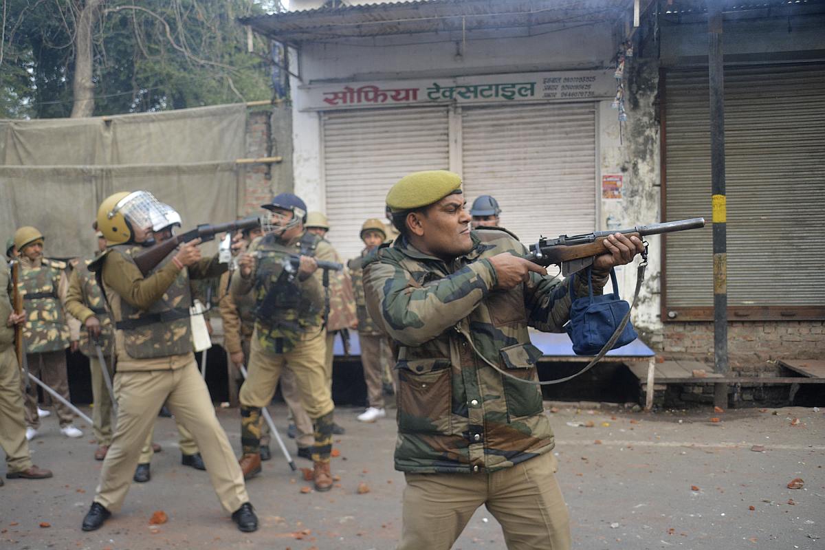CAA protests turn violent in Uttar Pradesh, death toll reaches 16 amid internet shutdown