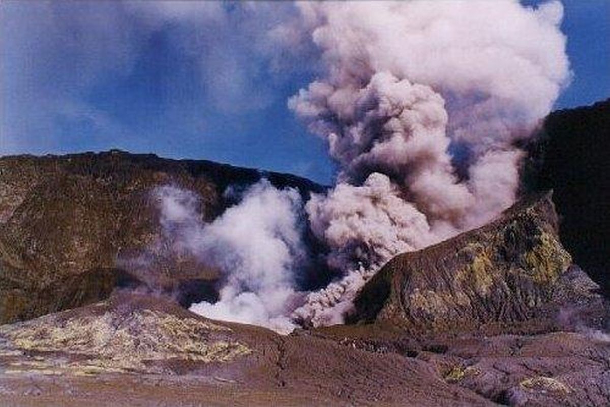 NZ scales down search for people missing at Whakaari