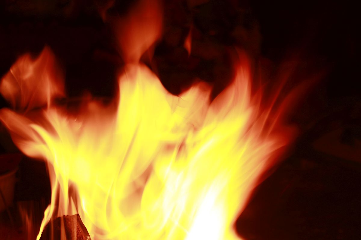 Self-immolation bid by Jaipur priest over temple dispute