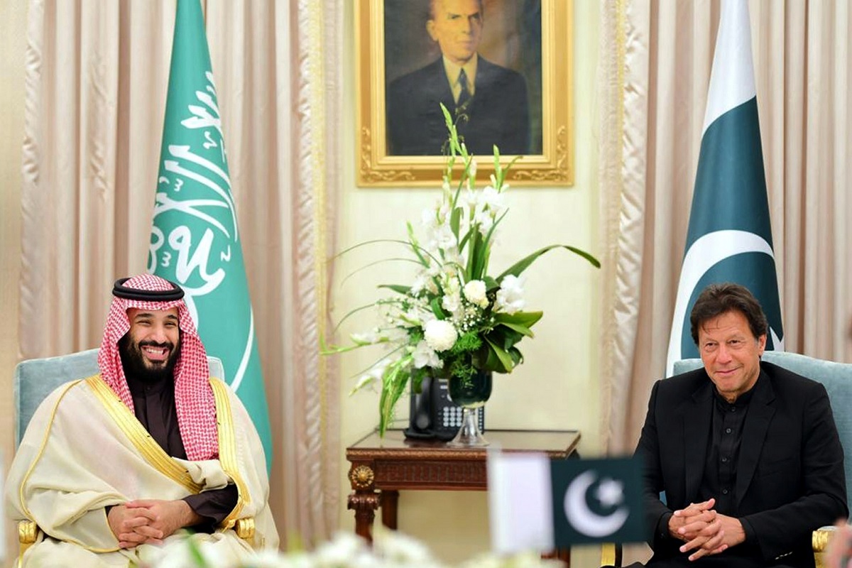 Pak PM Imran Khan discusses bilateral ties, security with Saudi Crown Prince
