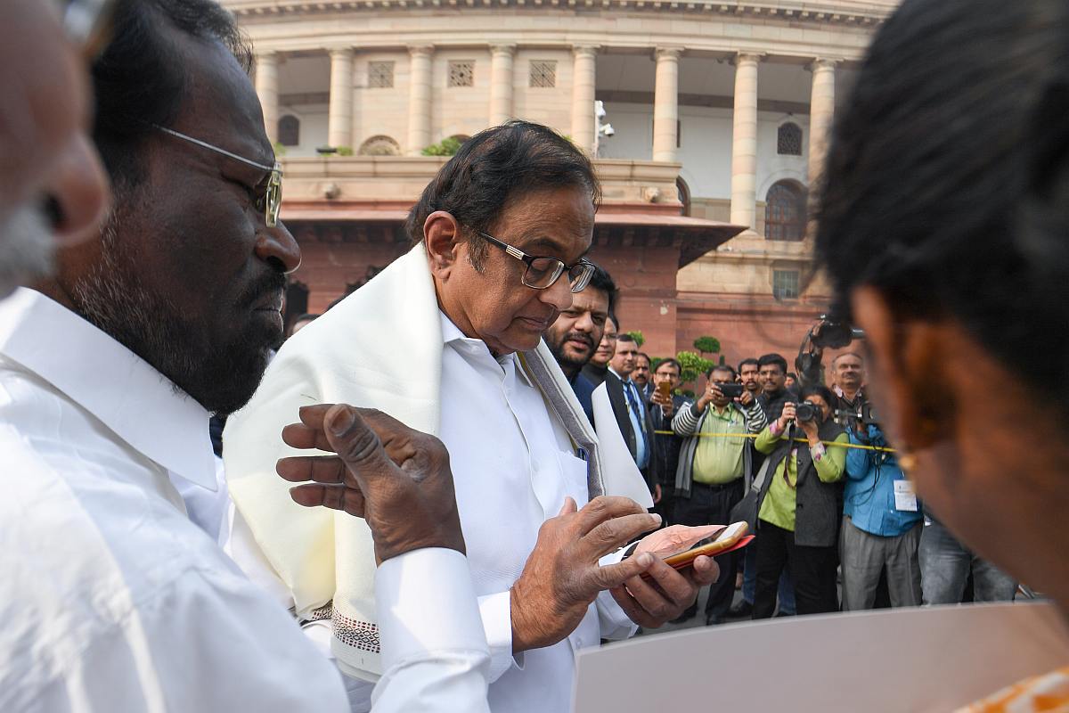Shameful that Sadaf Jafar, SR Darapuri arrested without evidence: Chidambaram