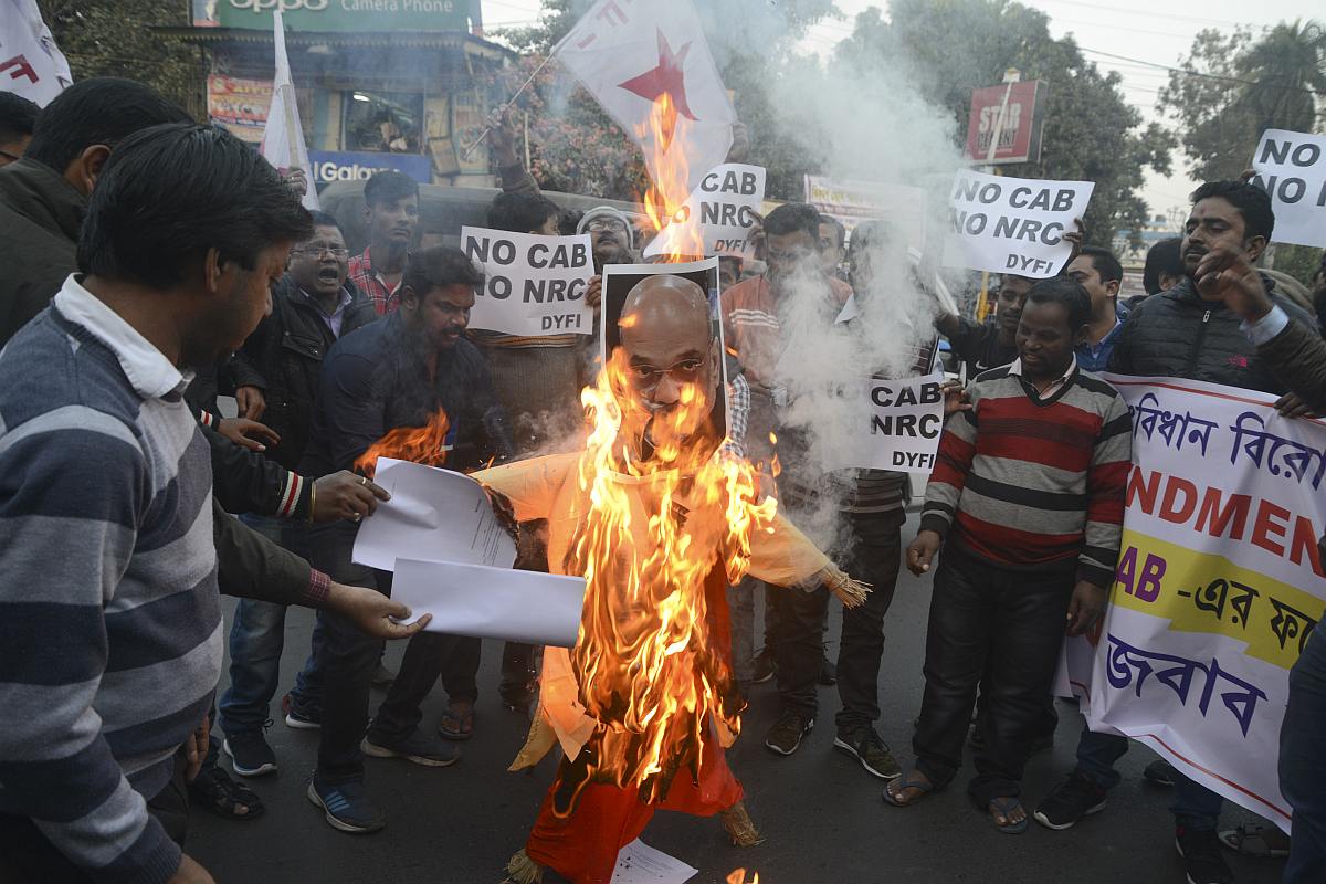 354 arrested in Bengal amid protests against Citizenship Amendment Act