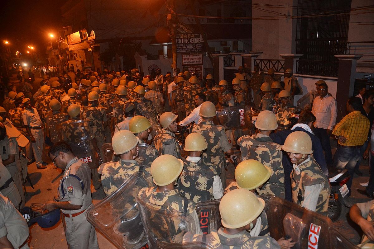 Tension prevails after mosque signboard damaged in UP’s Pratapgarh