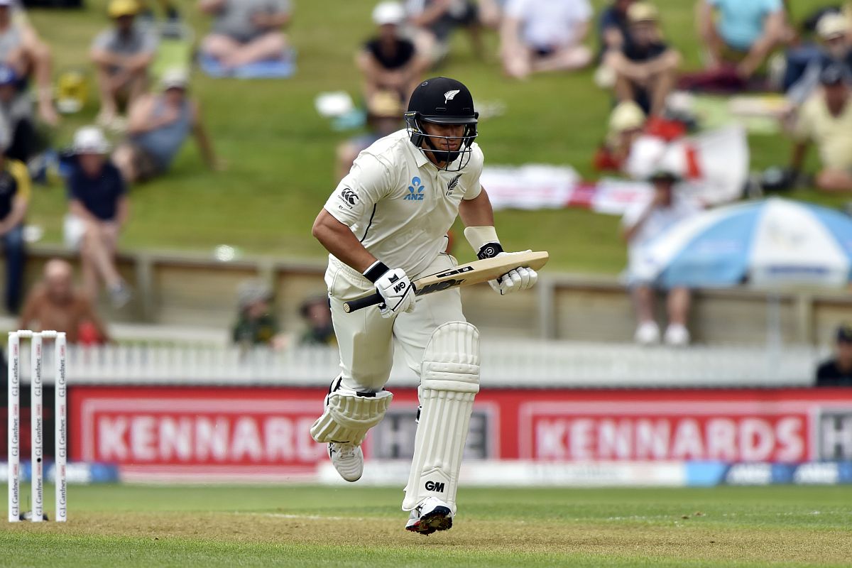 Ross Taylor becomes second New Zealand batsman to score 7000 Test runs