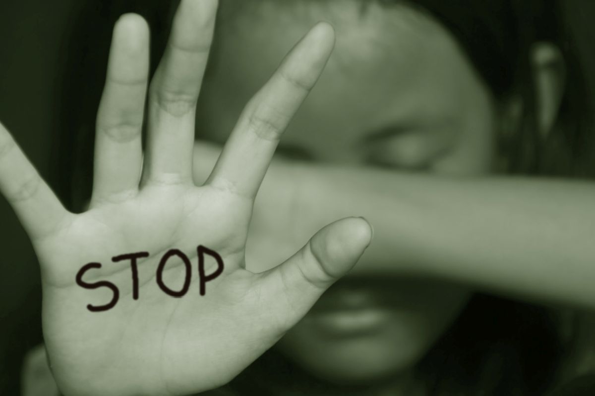 Woman pours inflammable liquid on daughter in protest against Unnao rape case