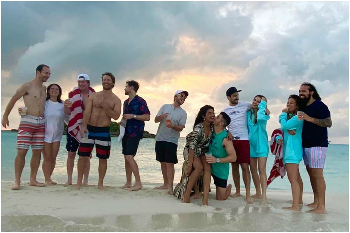 Priyanka Chopra, Nick Jonas post family pics from beach vacation