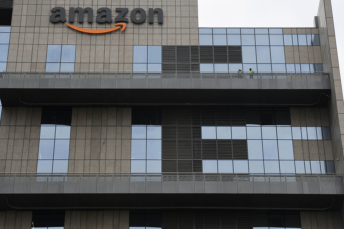 CCI to investigate Walmart’s Flipkart, Amazon for their deep discounting