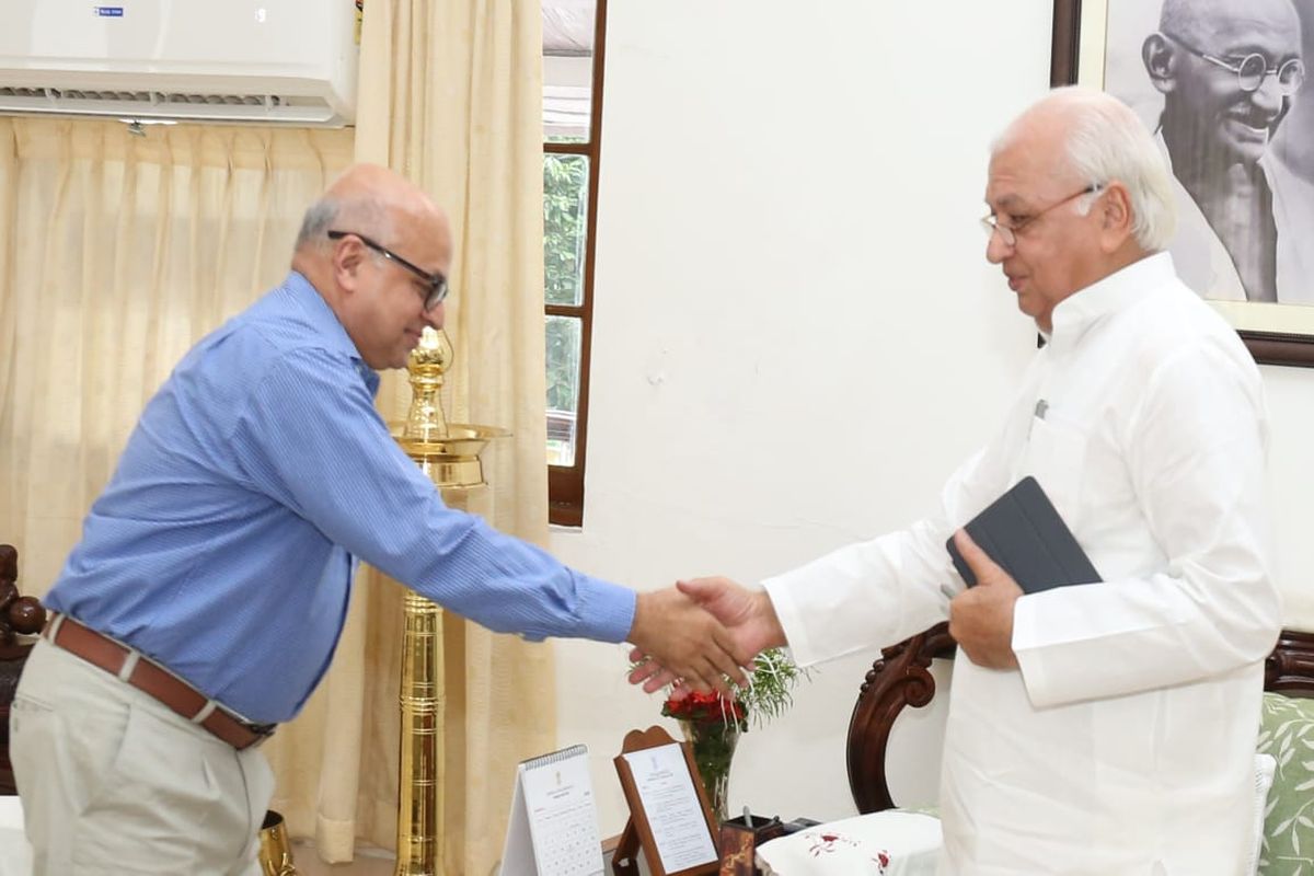 Kerala Chief Secretary meets Guv, gives verbal explanation on government’s suit in SC challenging CAA