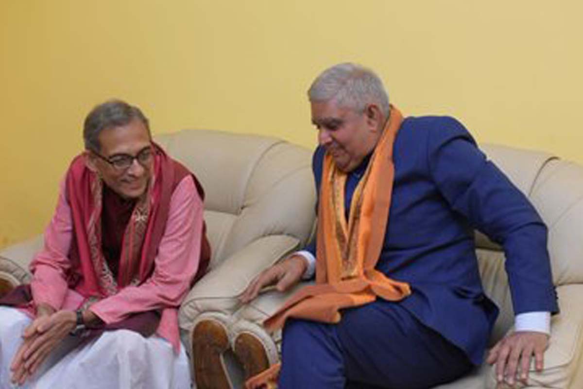 Governor driven out of CU convocation