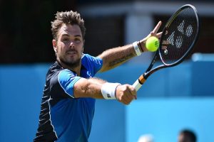 Stan Wawrinka looks to end title drought in desert sideshow