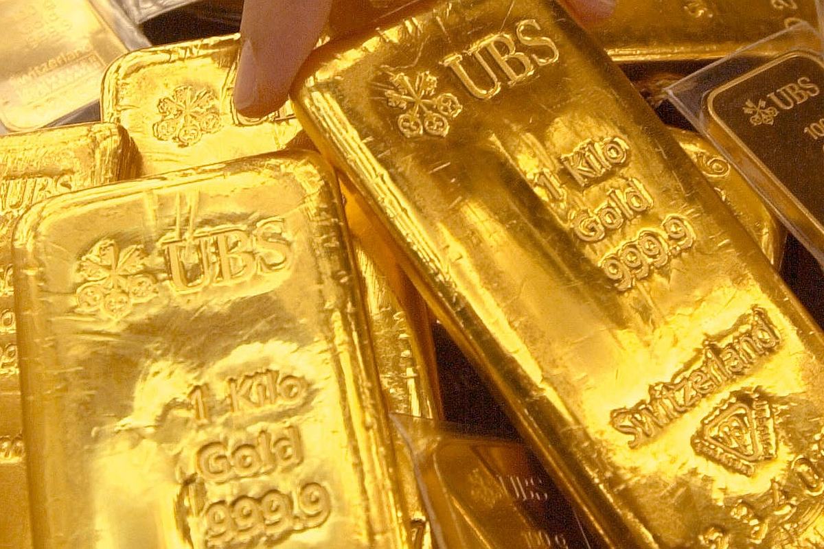 Gold futures soar 7-year high above Rs 41,000 over US-Iran tension