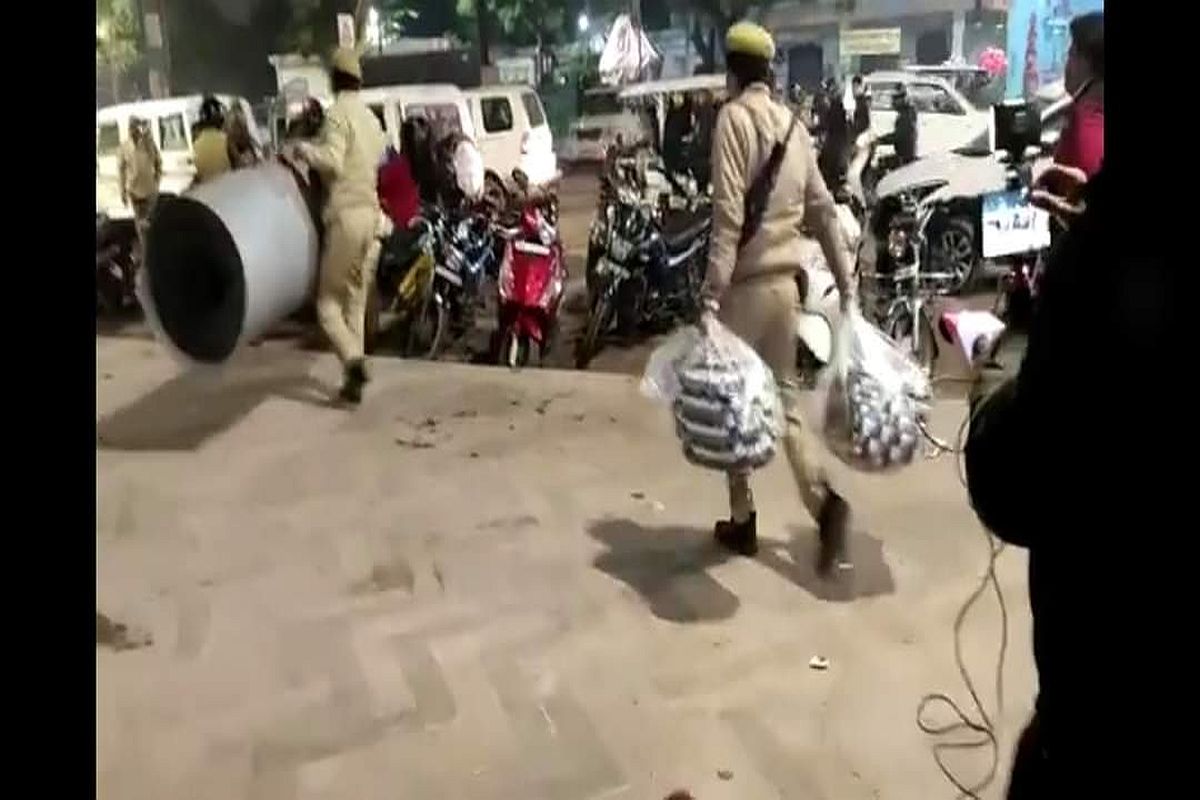 UP police ‘snatch’ blankets, food of women CAA protesters at Lucknow’s Clock Tower