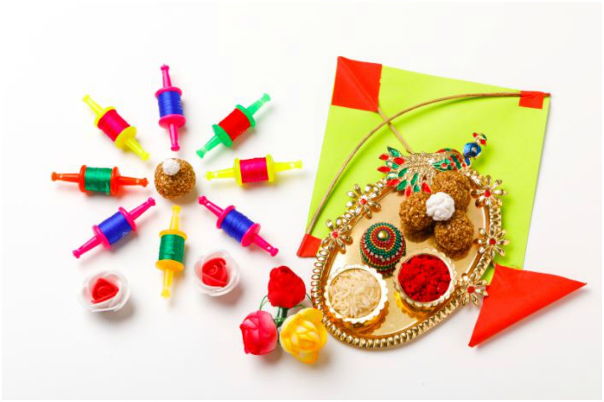 Why do Til and Gud play a significant role in Sankranti?