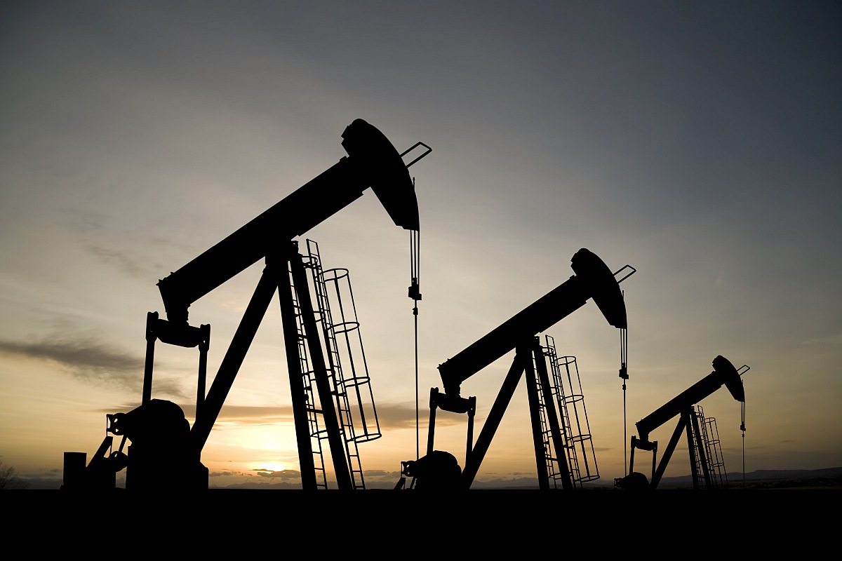 Crude oil futures rise amid positive global cues