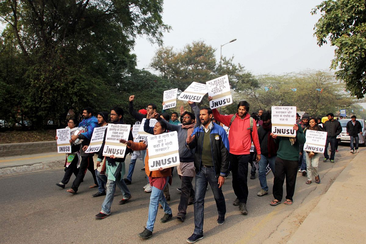 Protests in Mumbai, Pune against JNU violence