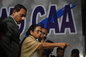 Case against 150 unidentified people after Left students ‘gherao’ West Bengal CM