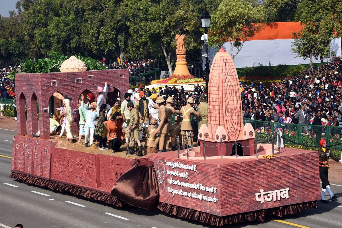 7 non-BJP ruled states to have their tableaux on display in Republic Day parade