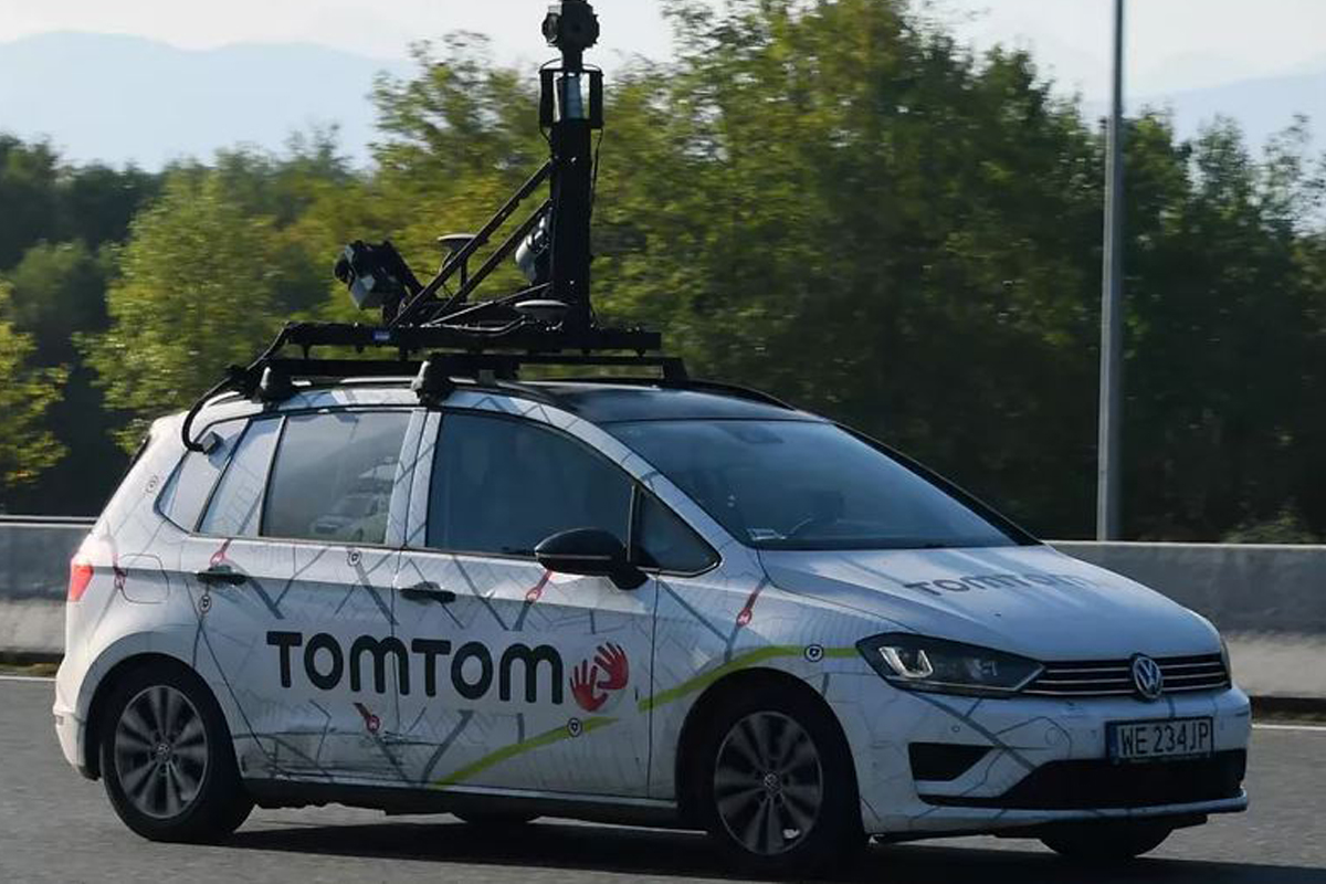 Huawei closes deal with TomTom for use of maps and services