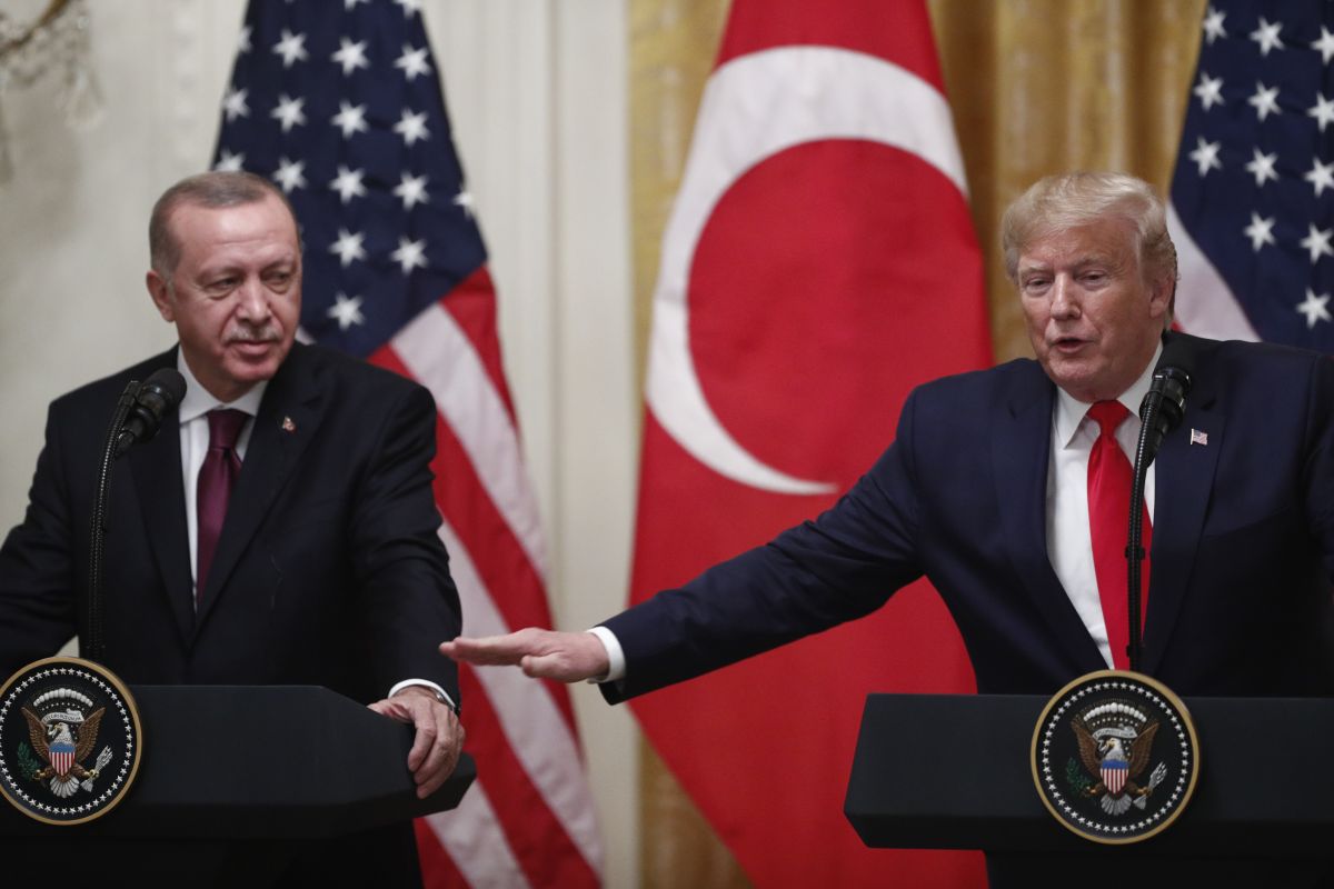 Donald Trump speaks with Turkey President Erdogan on Libya situation over phone