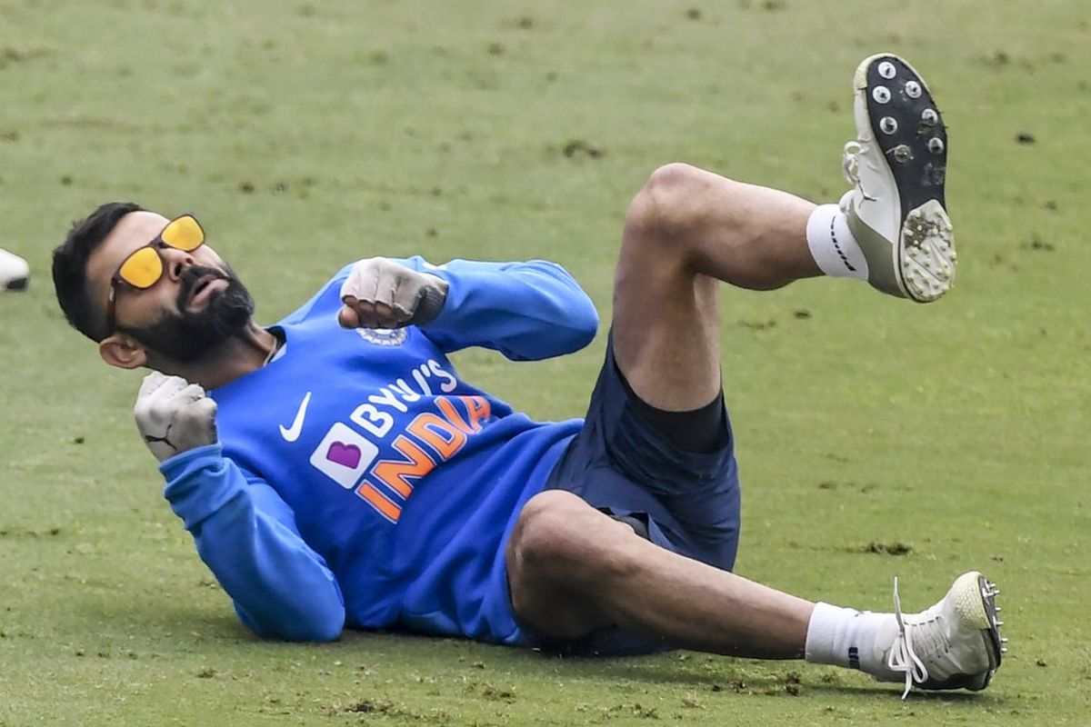 Virat Kohli hit on finger during practice