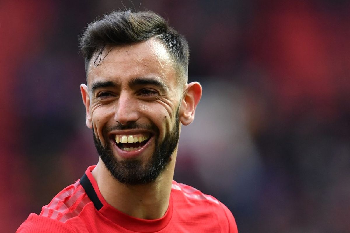 Bruno Fernandes excited to share Manchester United midfield with Paul Pogba