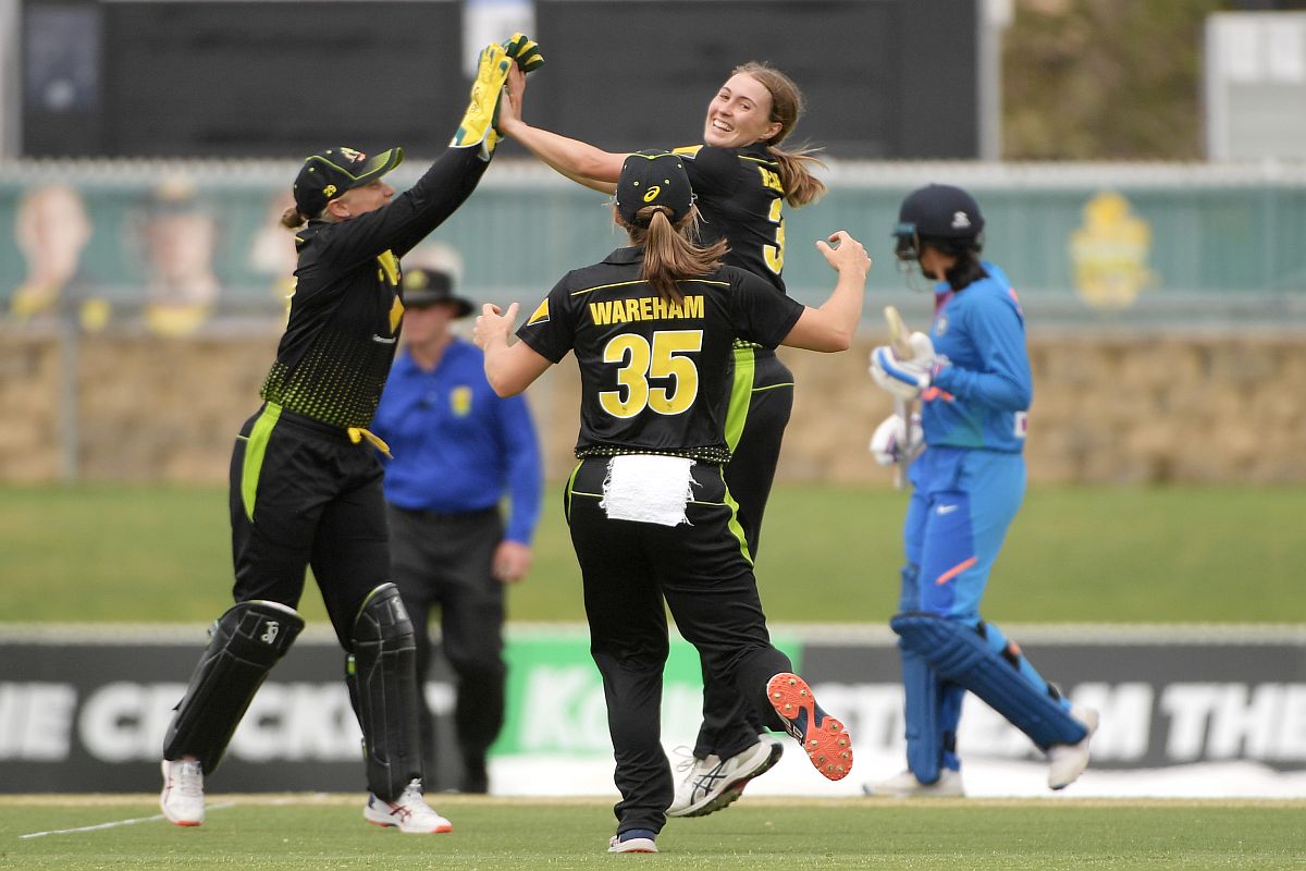 Women’s T20I Tri-Nation Series: India succumb to 4-wicket defeat against Australia