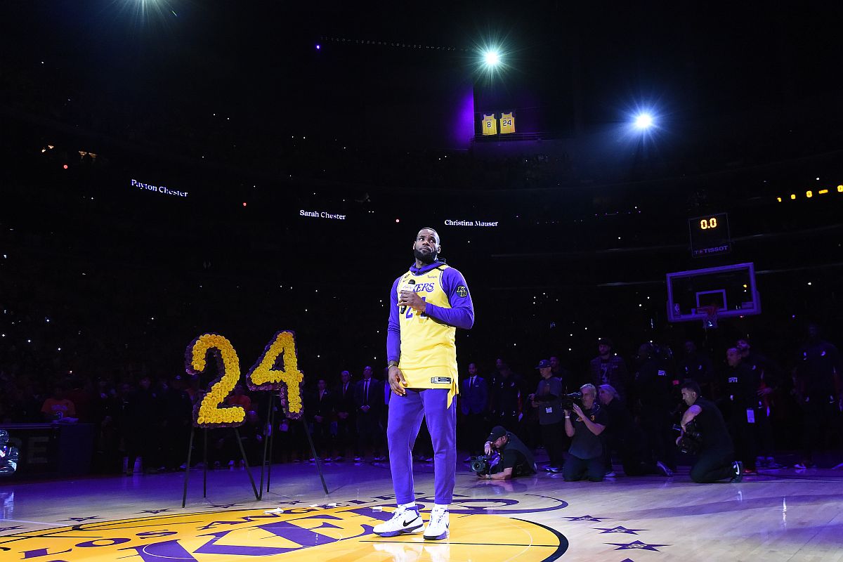 WATCH | LeBron James gives emotional tribute to Kobe Bryant ahead of Lakers’ NBA game
