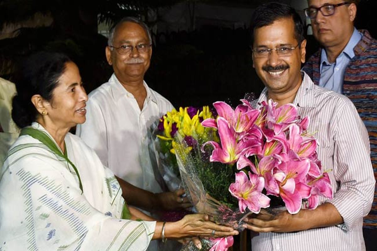 Mamata Banerjee calls Arvind Kejriwal, congratulates him on AAP’s performance in Delhi election