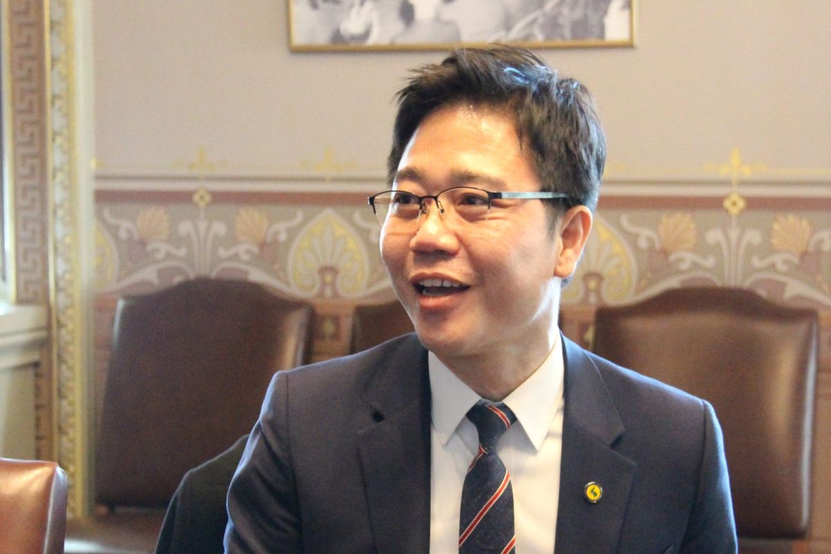 Pyongyang slams S Korean party for scouting defector for polls