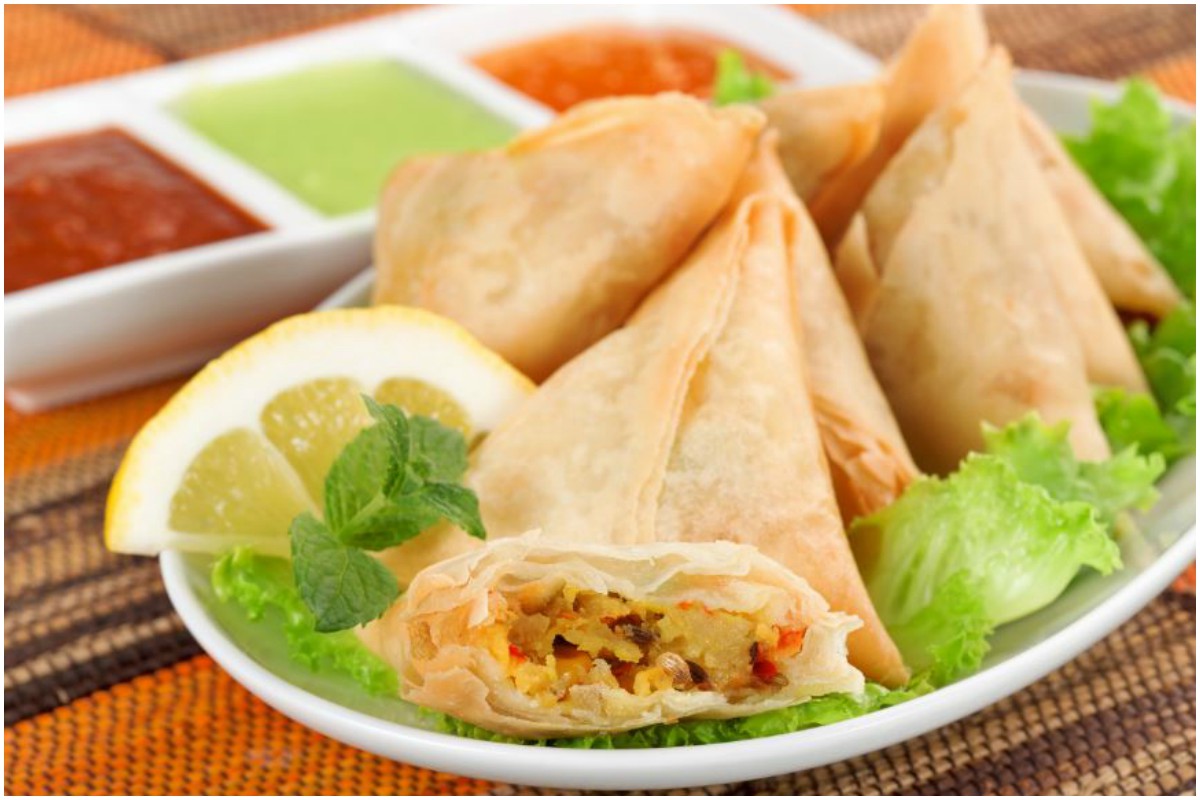 All the samosa lovers out there, this article is for you!