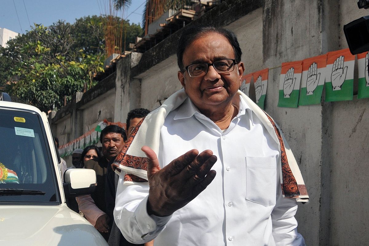 ‘Back to villages in crowded buses has dented purpose of lockdown’: Chidambaram on mass exodus