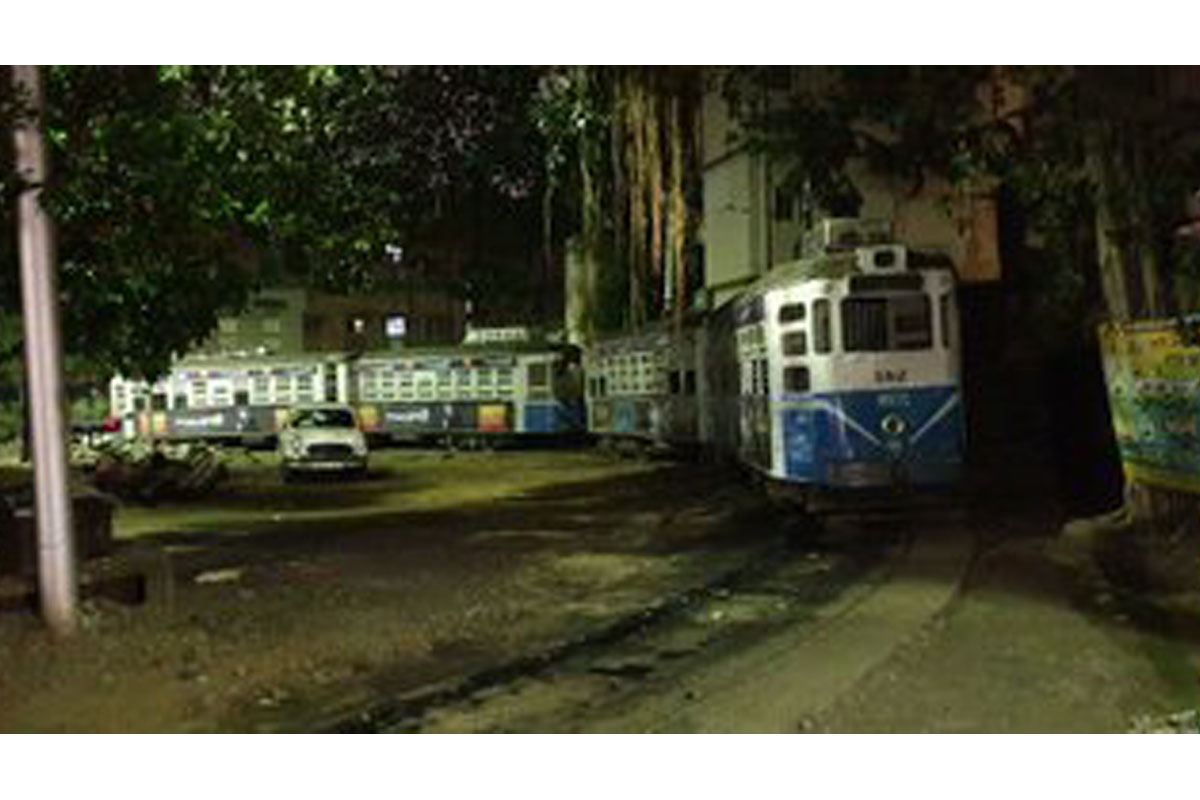CTC, Tram cars, Calcutta Tramways Company, Esplanade, Kolkata, Bengal, West Bengal