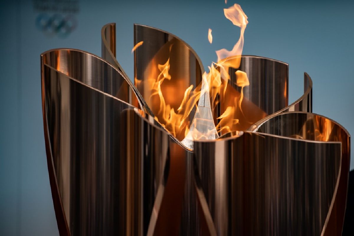 Japan ends Olympic flame display due to virus