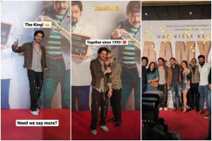 Kaamyaab: Shah Rukh Khan attends film screening, poses with Sanjay Mishra