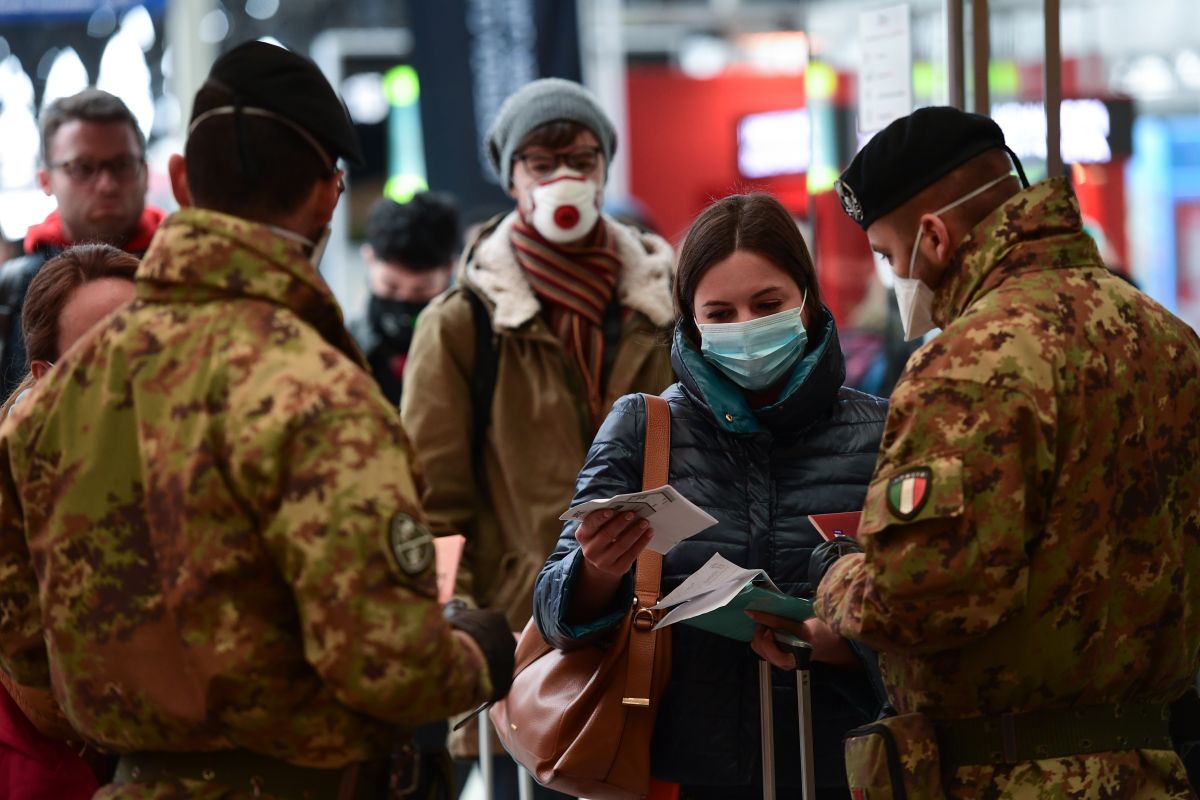 Entire Italy under coronavirus lockdown, public gatherings banned