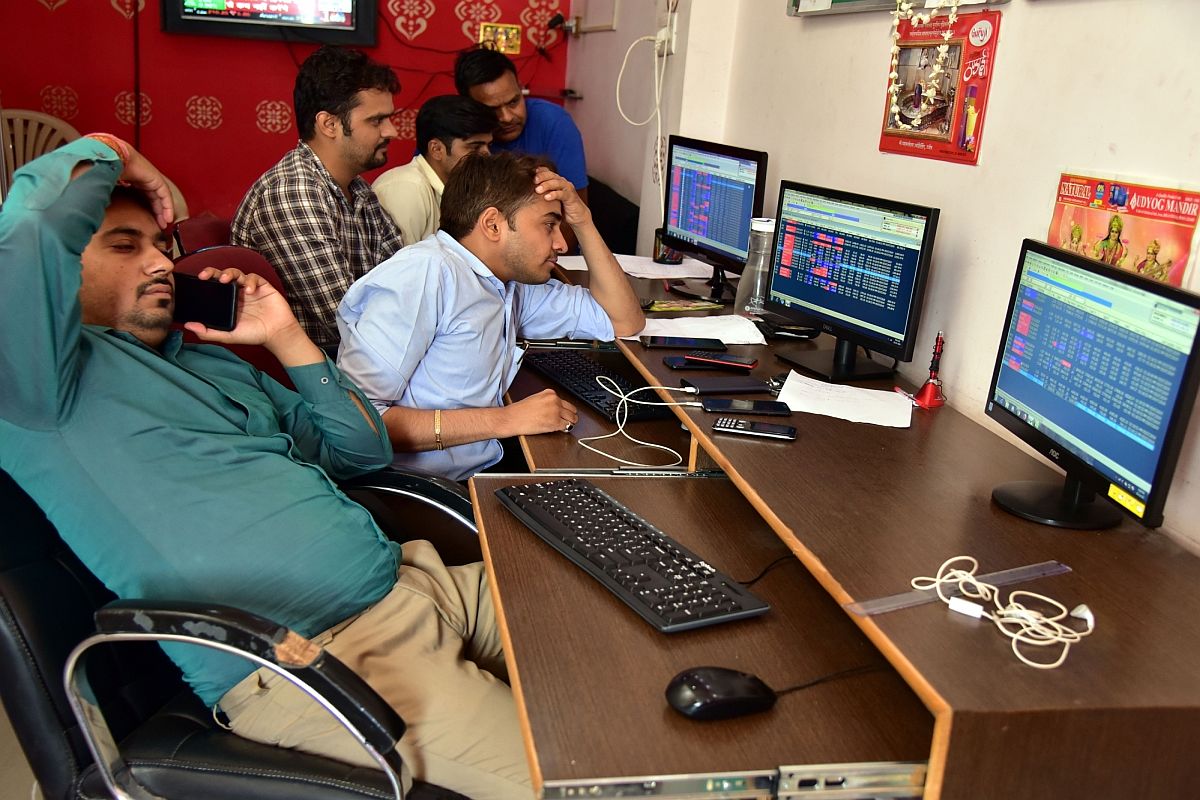 Sensex, Nifty extend losses as trading resumes after 45-minute halt amid Coronavirus lockdown