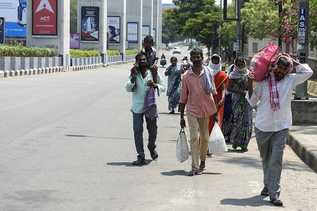 Supreme Court seeks status report from Centre on migrant workers amid COVID-19 lockdown