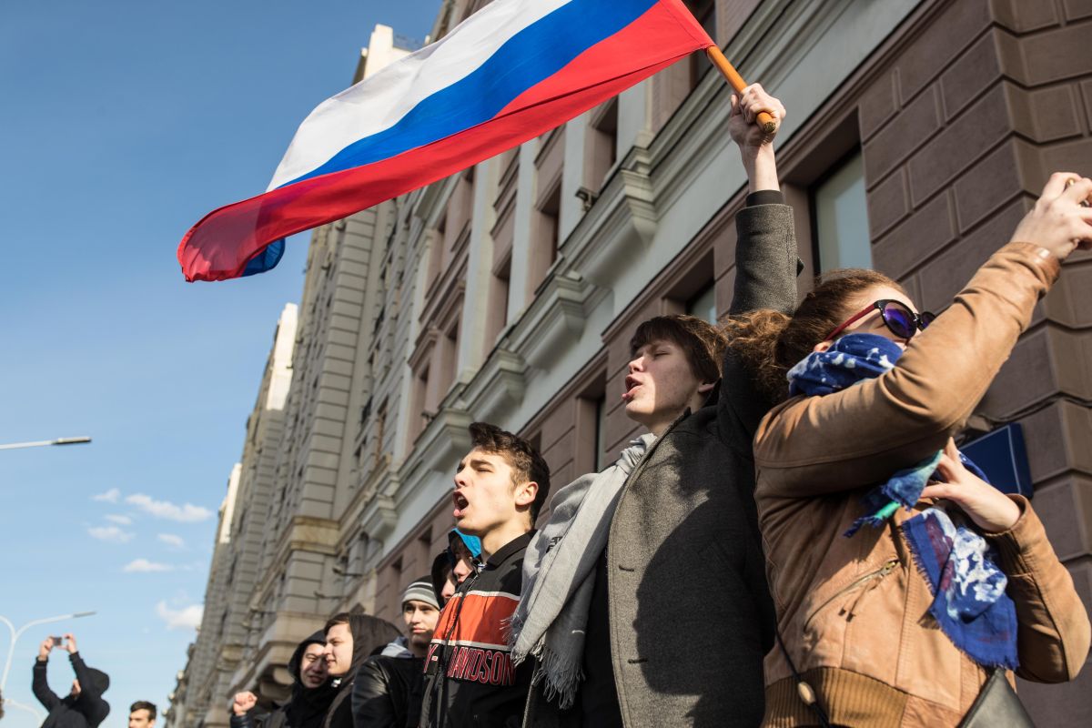Activists demand Putin’s resignation in massive rally