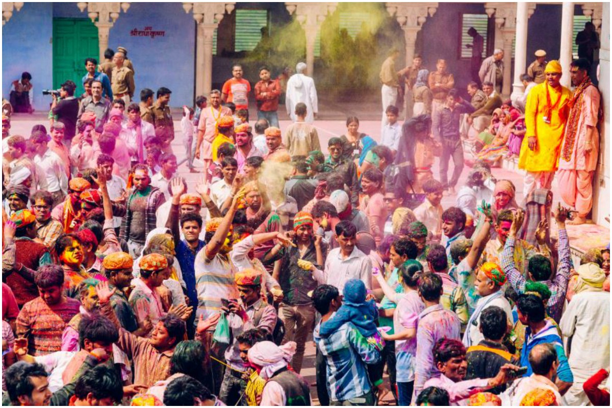 Temples known for the most colourful and conventional form of Holi celebration in India