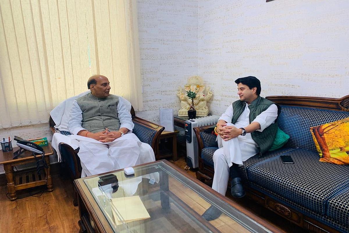 Jyotiraditya Scindia meets senior BJP leaders Amit Shah, Rajnath Singh day after joining the party