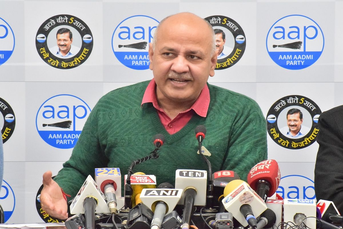 COVID-19 crisis: Delhi govt announces to promote students upto class 8 without examination