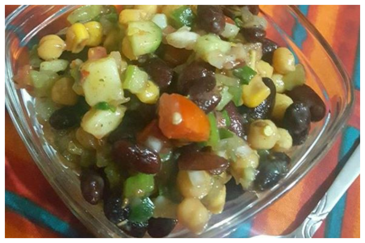 How to make Kidney Beans and Chickpeas Chaat?
