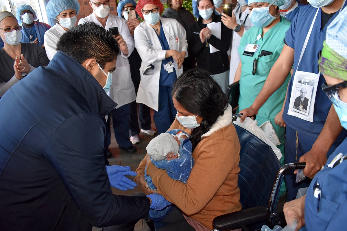 New York woman meets her baby she gave birth to in COVID-19 coma for first time