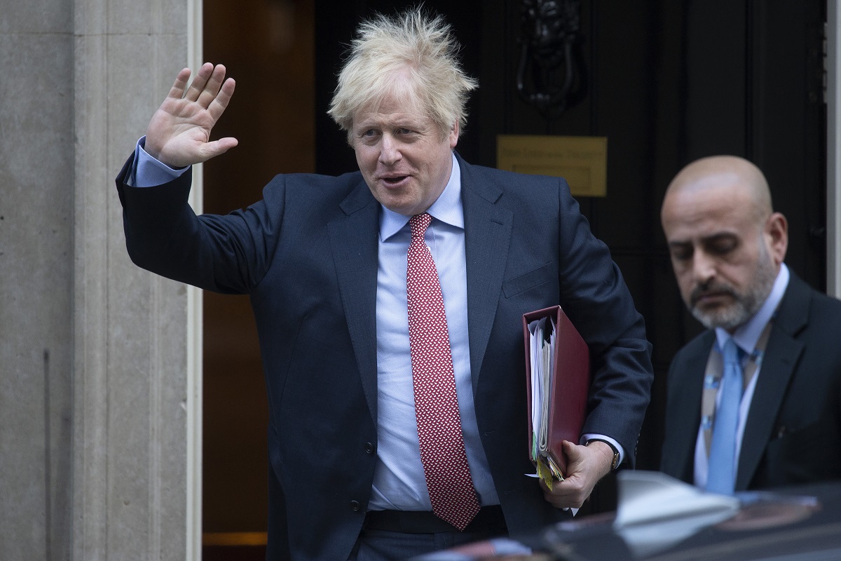 COVID-19 positive UK PM Boris Johnson ‘responding to treatment’ in intensive care