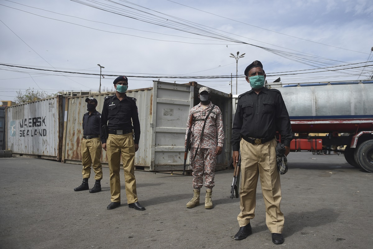 Pakistan extends lockdown till April 30 as Coronavirus cases reach 6,000
