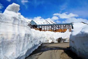Lockdown: BRO opens Rohtang Pass 3 weeks ahead for supplying essentials at Lahaul Valley