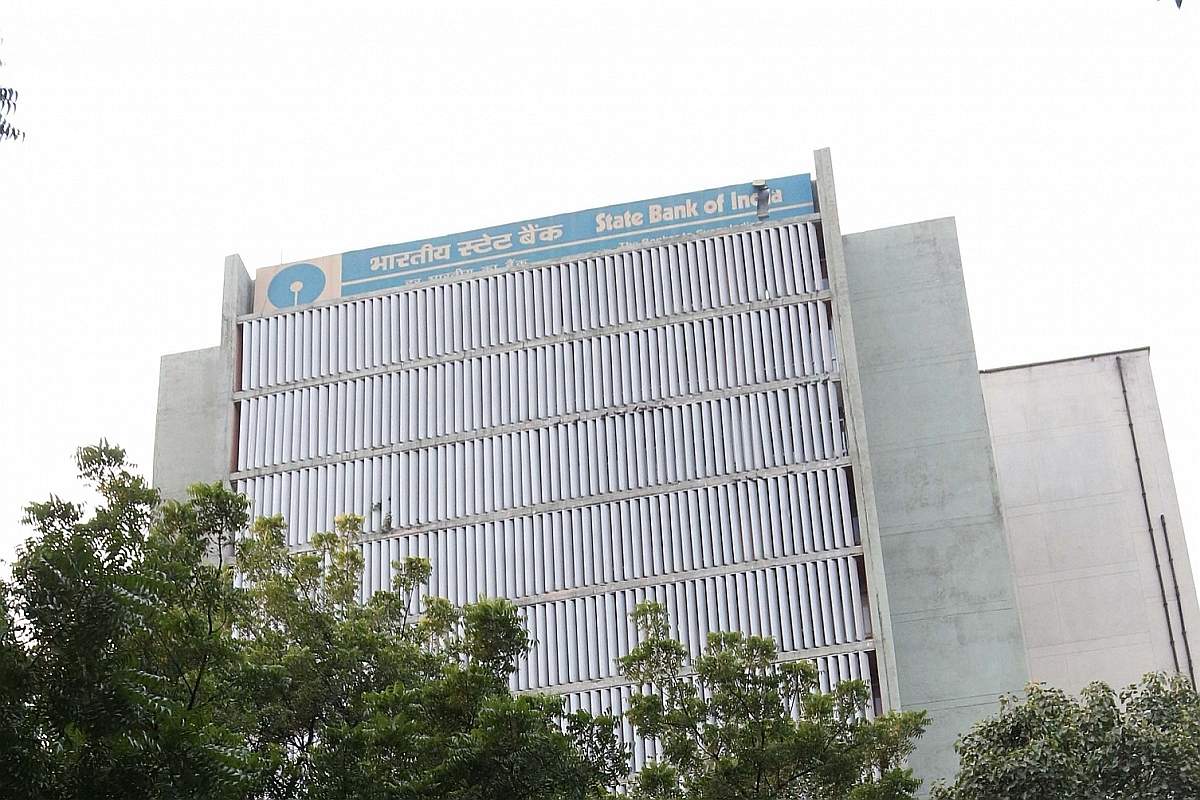 SBI lowers savings rate by 25bps to 2.75%, cuts MCLR by 35bps