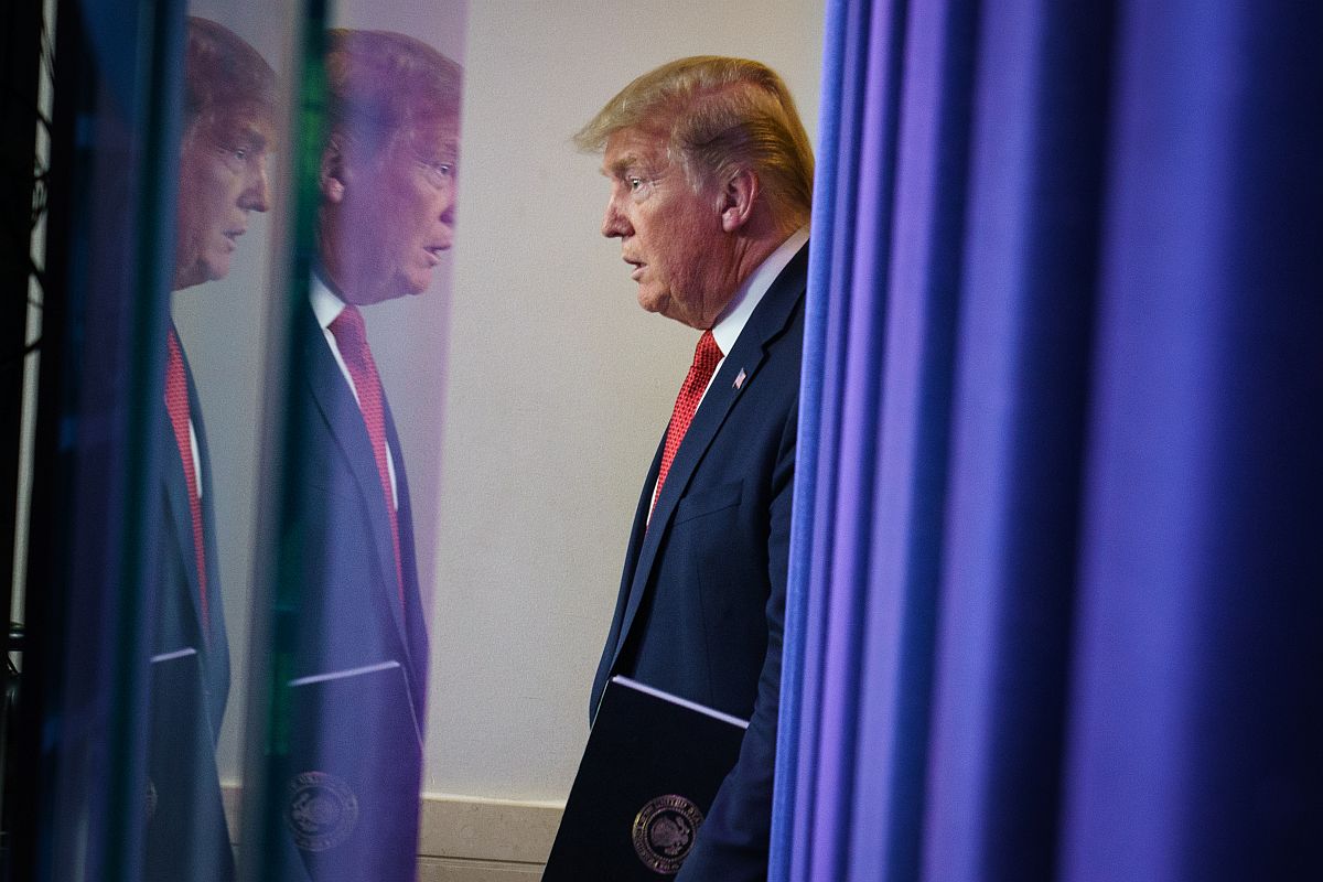 Donald Trump urges Senate to investigate conspiracy theory against Barack Obama
